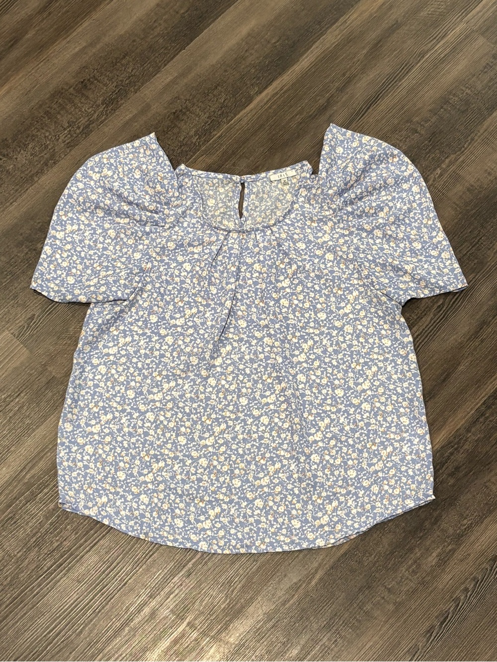 iris Light Blue Floral Puff-Sleeve Blouse